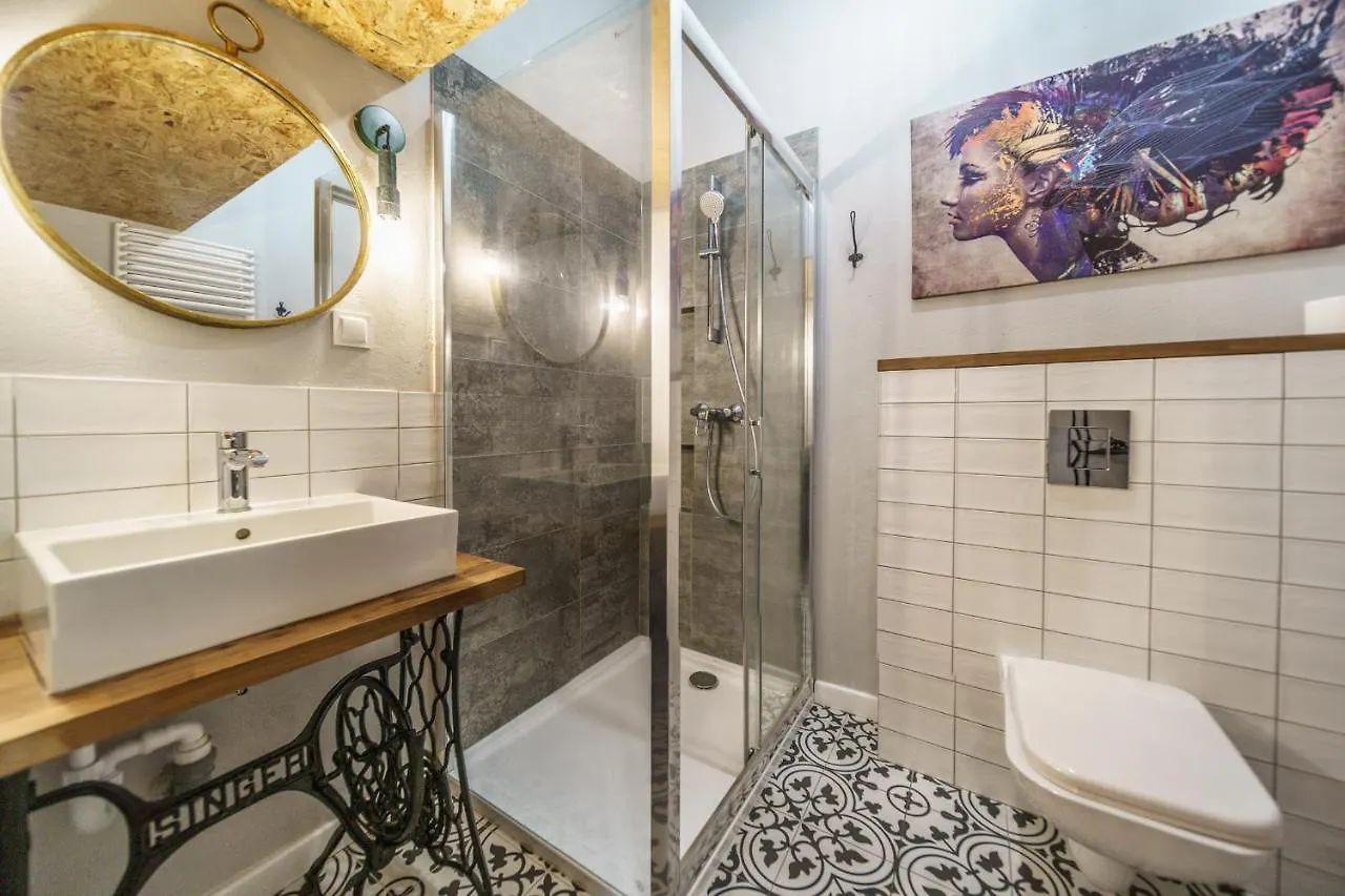 Stylish And Modern- Golden Apartment- Stare Miasto 0*, Warszawa Polska