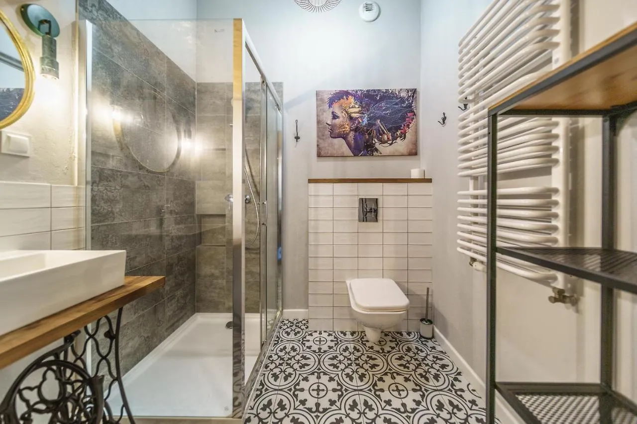 Apartment Stylish And Modern- Golden Apartment- Stare Miasto Poland